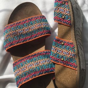 Colorful bohemian sandals platform size 7